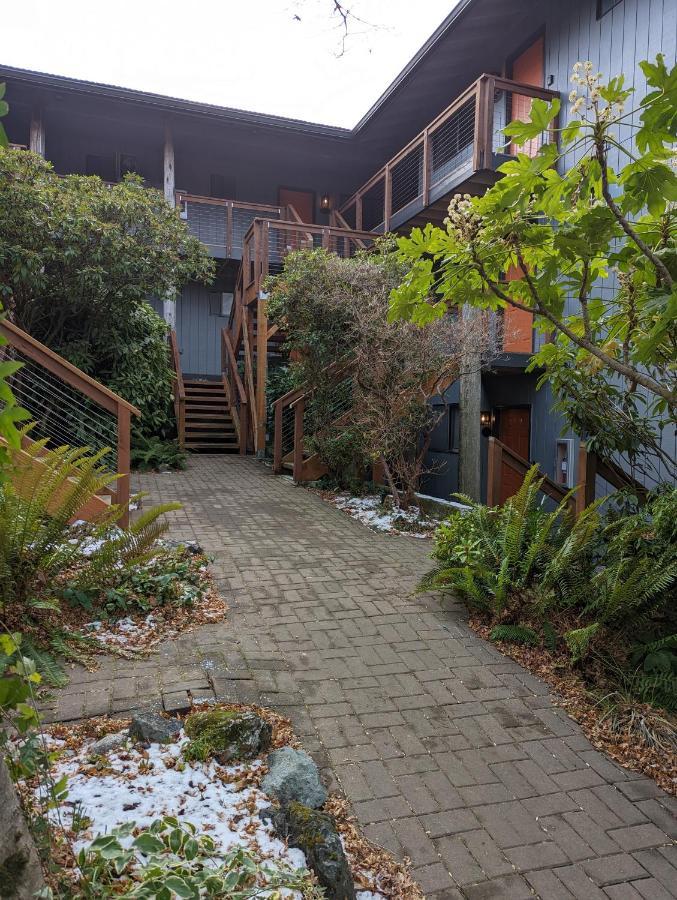 The Landmark Inn On Orcas Island Eastsound Bagian luar foto