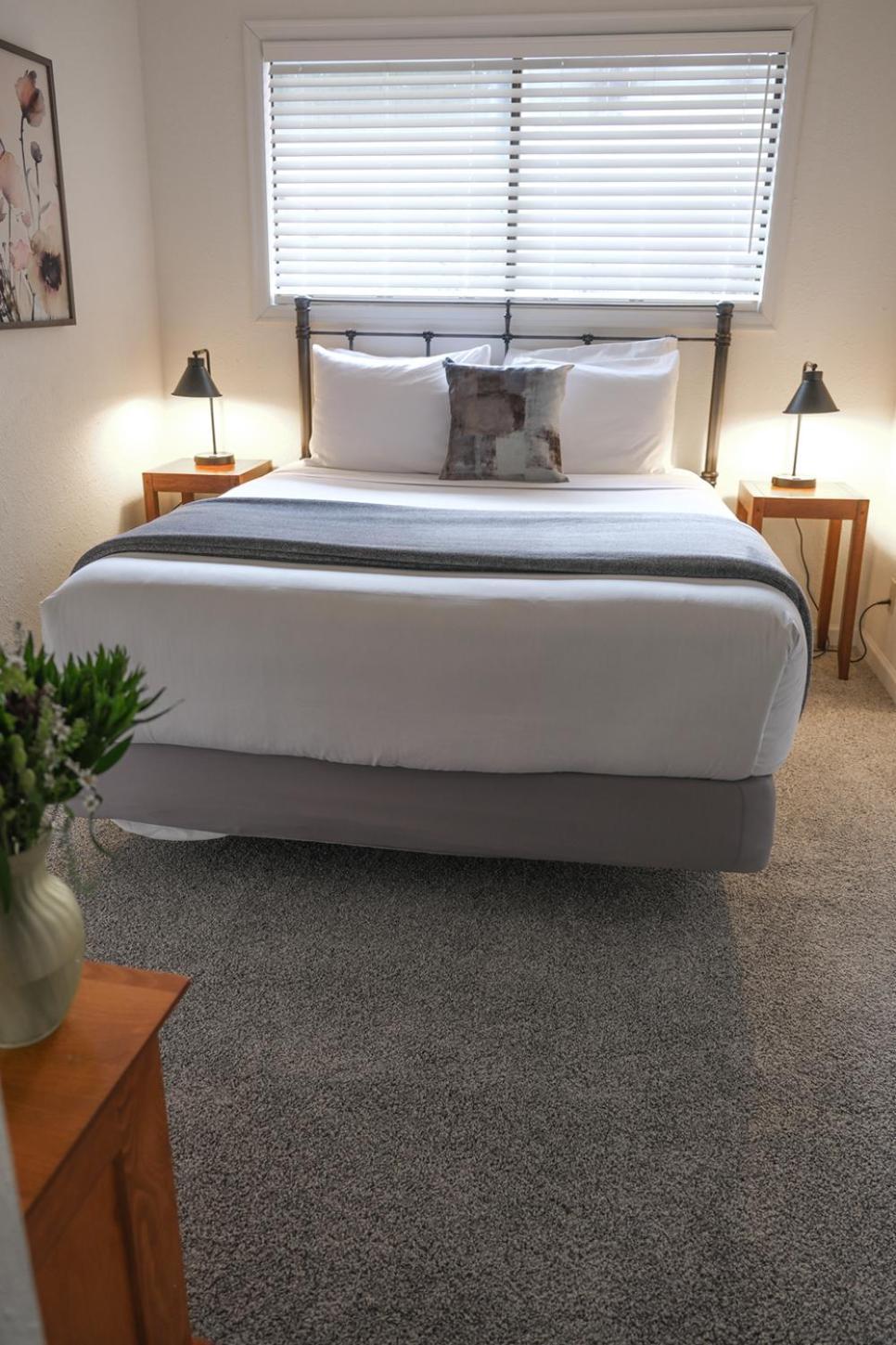 The Landmark Inn On Orcas Island Eastsound Bagian luar foto